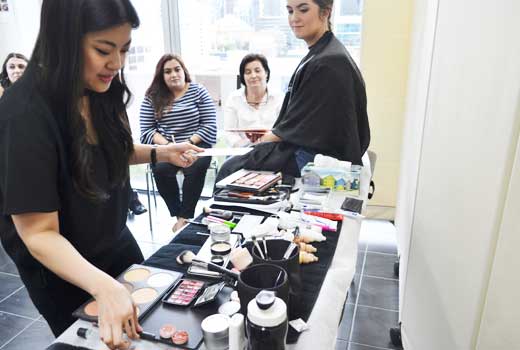 Why choose a beauty and fashion career in Australia?